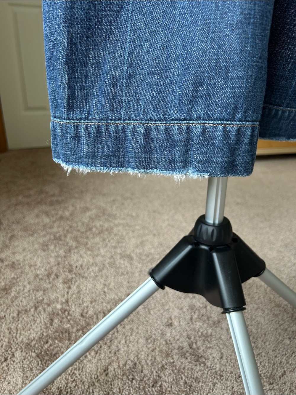 7 For All Mankind Bootcut Jeans in Medium Blue Fade - Picture 13 of 16